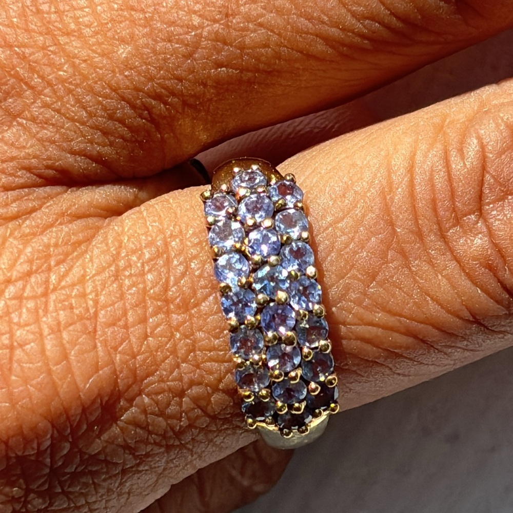 10k gold & natural tanzanite ring